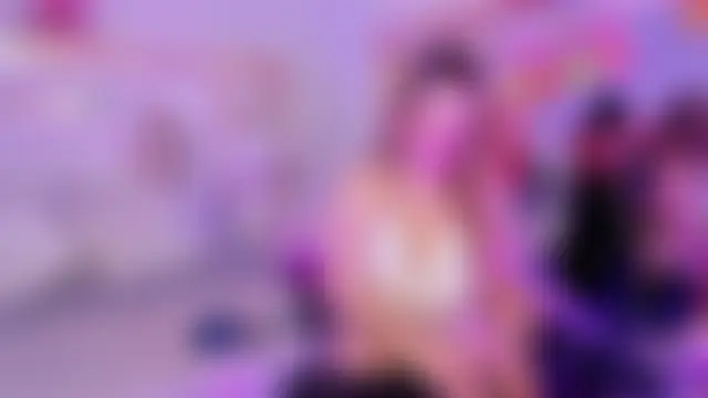 Pokój czatu na żywo – AvaMiia