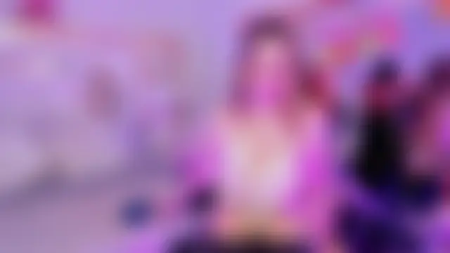 AvaMiia Live chatroom