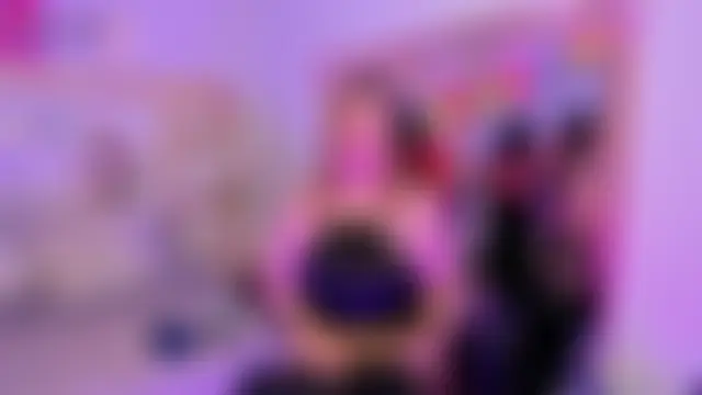 AvaMiia élő chatszobája