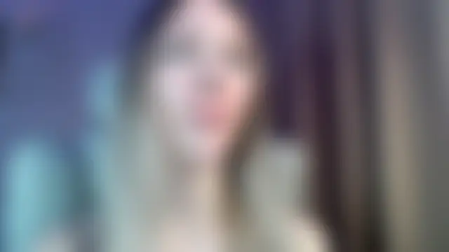 Des_ch Adlı Modelin Canlı Sohbet Odası