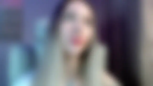 Des_ch Adlı Modelin Canlı Sohbet Odası