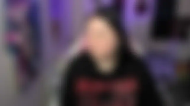 Pokój czatu na żywo – Akemi_BBW