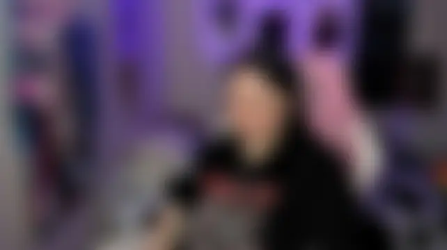Chat +18 de Akemi_BBW ao vivo
