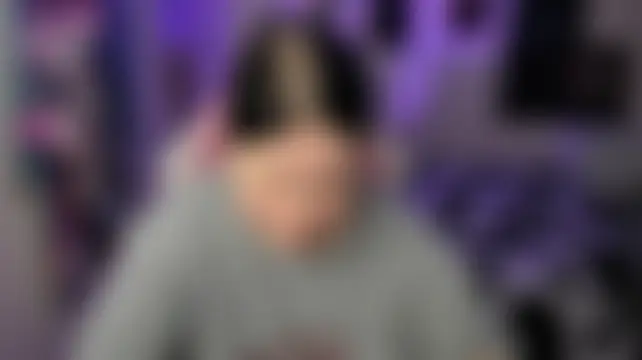 Akemi_BBW 现场聊天室
