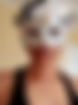 CaramelLesbianFemmXXX25 live-chat rom