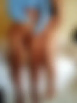 CaramelLesbianFemmXXX25 – Naživo chatovacia miestnosť