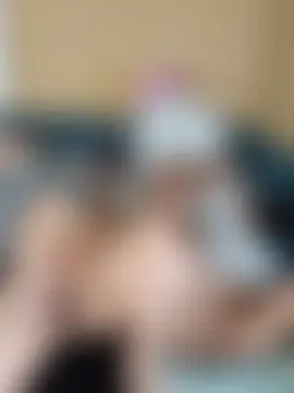 CaramelLesbianFemmXXX25 现场聊天室