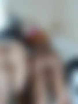 Chat +18 de CaramelLesbianFemmXXX25 ao vivo