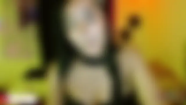 ludo_kitty Adlı Modelin Canlı Sohbet Odası
