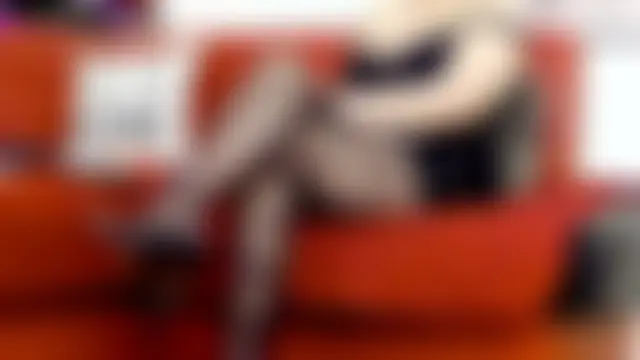 LadyBellaa: δωμάτιο απευθείας συνομιλίας