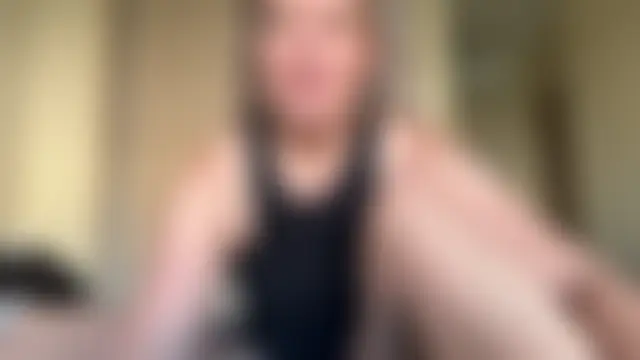 Živá chatovací místnost naughtyhollyxxxx