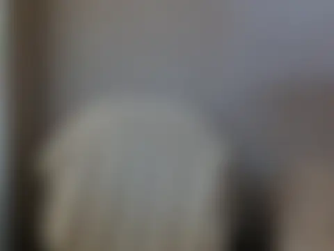 Cassie_Stefana's Live Chat Room