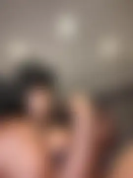 Pokój czatu na żywo – Honeycoco0211