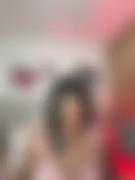 Yues050600 লাইভ চ্যাট রুম
