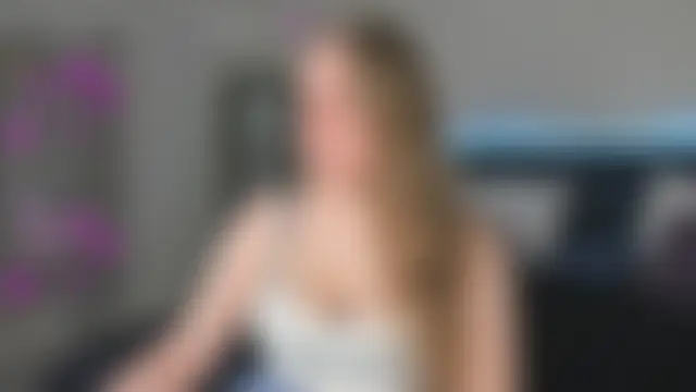 Megan_Violer Adlı Modelin Canlı Sohbet Odası