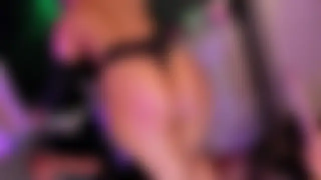 Phòng Chat Trực Tiếp LaureenHills