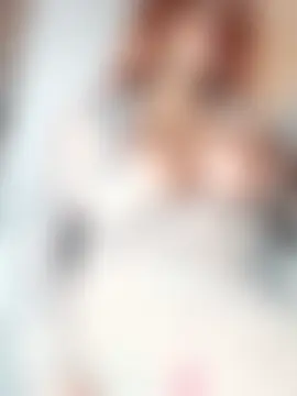 Busty_Bambi 现场聊天室
