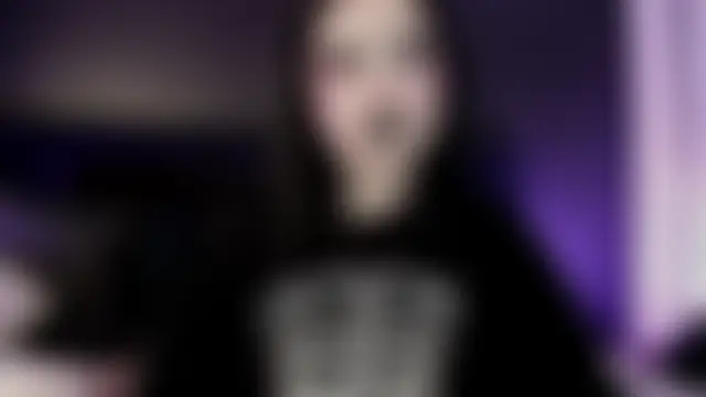 Adeelinee's Live XXX Chat