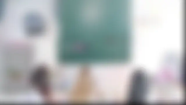 _Math_: διαδικτυακό σόου στην κάμερα