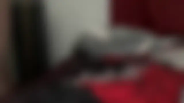 Вебкам-шоу pantslesstraveler_plt
