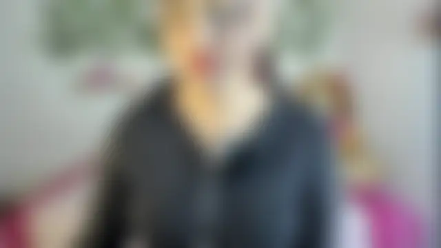 Charlotte_cute44's Live Chat Room