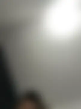 MikyVesela Live Chatraum