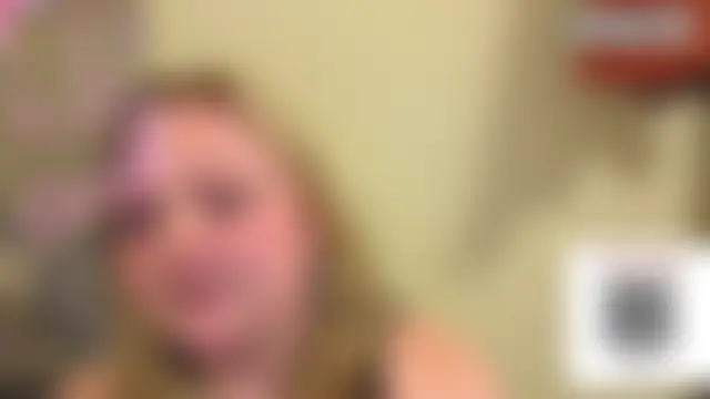 PhatAssBlond Adlı Modelin Canlı Sohbet Odası