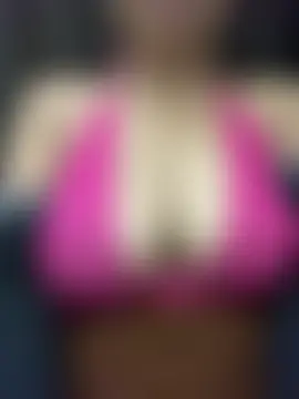 غرفة دردشة Mia_656 المباشرة