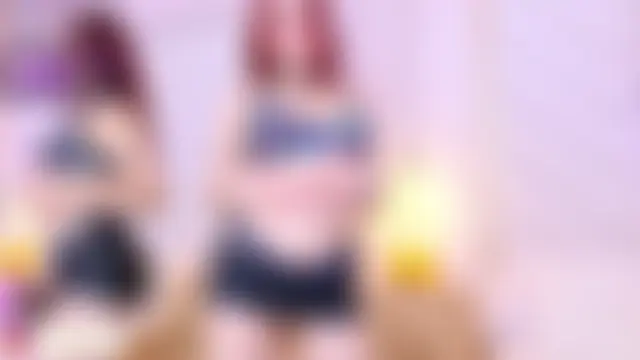 Chatroom XXX en direct de Flor_delunaa
