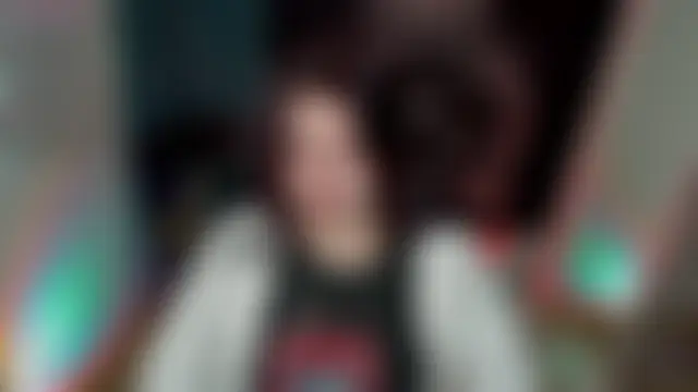 Sam_Mystery Adlı Modelin Canlı Sohbet Odası