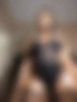 Curvy-sluty Live chatroom