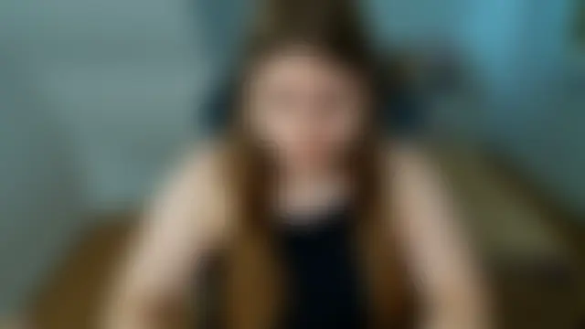 AbbyLuxee Adlı Modelin Canlı Sohbet Odası
