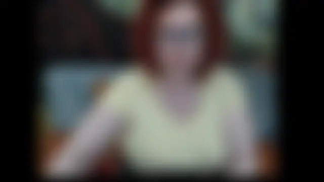 PlayfullMature élő chatszobája