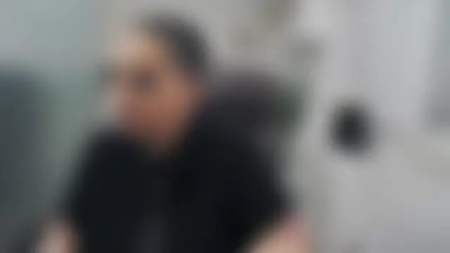 BustyAllyy Adlı Modelin Canlı Sohbet Odası