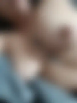 alondraabrown élő chatszobája