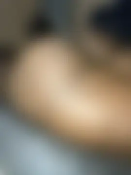 Chat soba uživo modela Keely