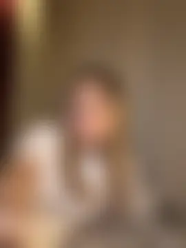 Živá chatovací místnost EclipseLunaireSouveraine