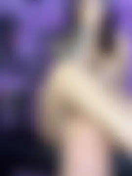Seks show uživo modela alexia_aitanaa_ na kameri