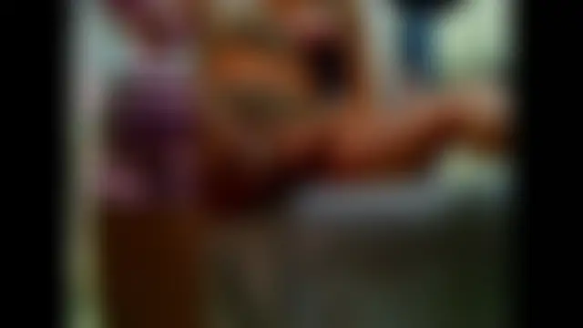 Show modela Bigcocksexyluisa na web-kameri