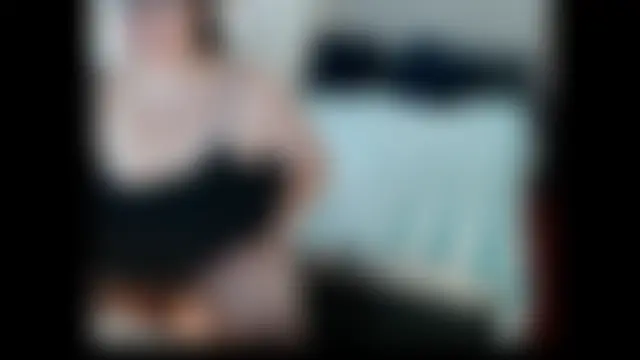 Sweetboobs: διαδικτυακό σόου στην κάμερα