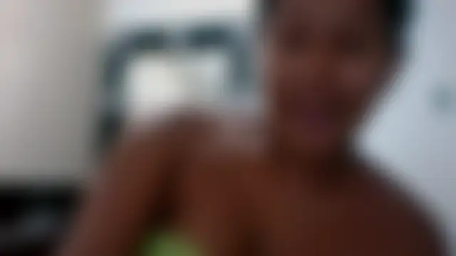 Kitra_New – Naživo chatovacia miestnosť