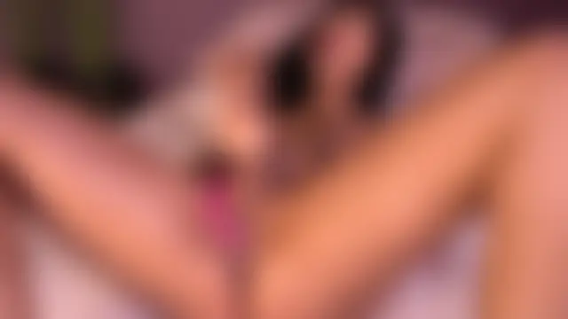 IzzyWild's Webcam Show