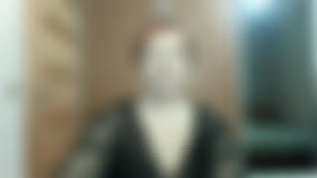 LoraLoraMay's Live Chat Room