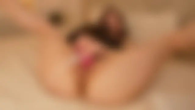 funny_to_see_you_here Adlı Modelin Canlı Sohbet Odası