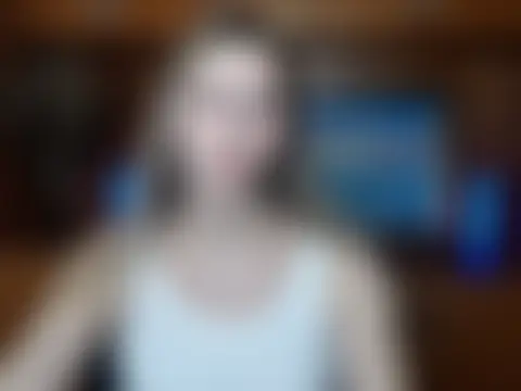 StrangerGi's Live Webcam Chat