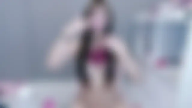 _chanMOMO_ Секс шоу на живо пред камера