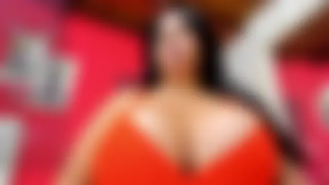 _sonia_bigboobs Chat Room in diretta