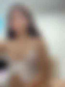 mia_cooper_24 现场聊天室