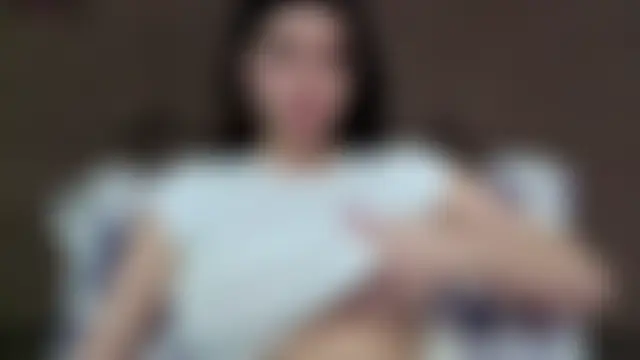 Jullyenn3 Adlı Modelin Canlı Sohbet Odası