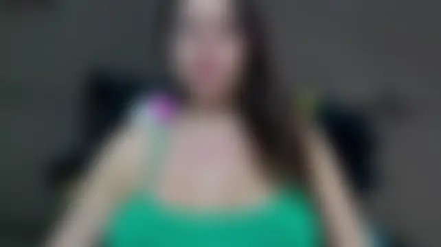 Jullyenn3 – Naživo XXX chat